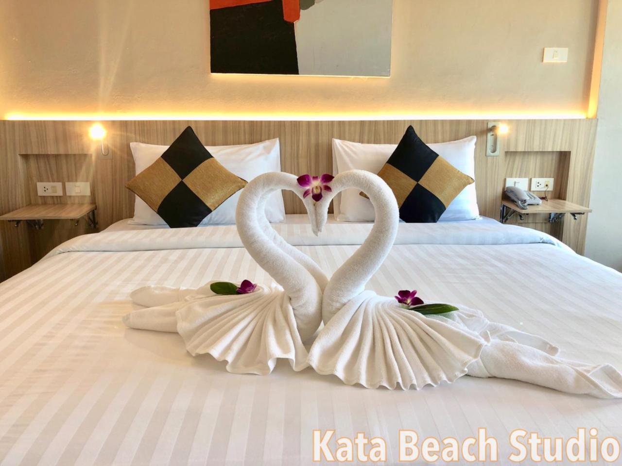 Отель Kata Beach Studio Phuket Экстерьер фото